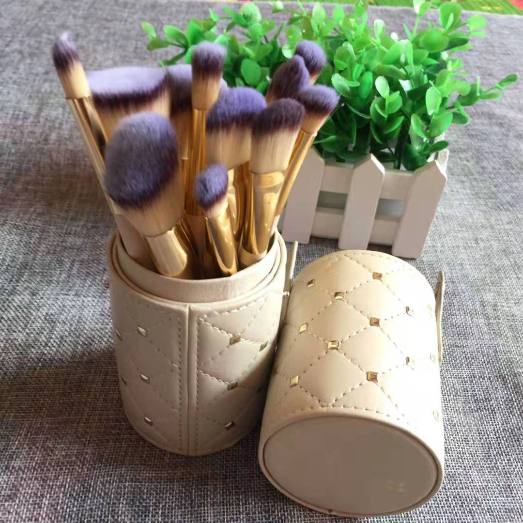 Makeup Brush Set with Buckets