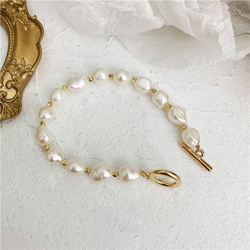 Elegant Gold Pearl Bracelet