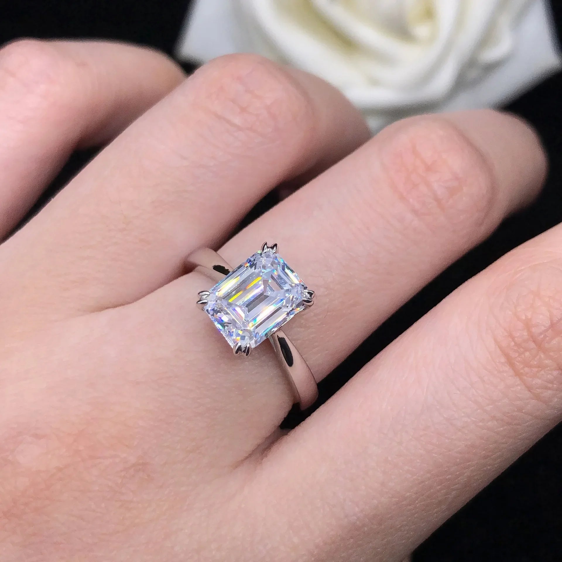 Luxury Shaped Emerald Cut Moissanite Diamond Ring